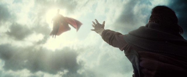 batman-v-superman-trailer-screengrab-10